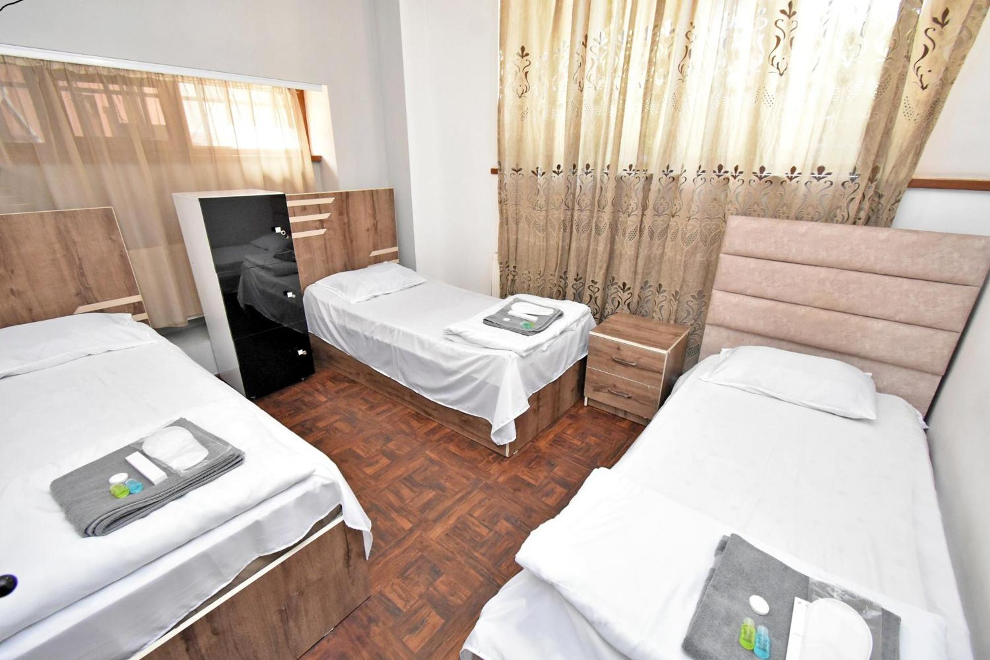 A&S Hotel Ереван Екстериор снимка